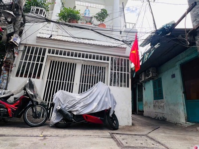 Vip mt hẻm dương bá trạc 4mx12m p1 quận 8 nhỉn 5 tỷ 0