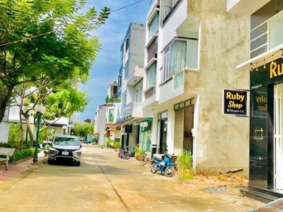 Bán 49,5m2 đất gần công viên ngang 4,5 mét giá 2,2 tỷ 2