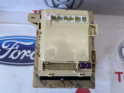 Hộp Cầu Chì Toyota Camry 82730-06691 1