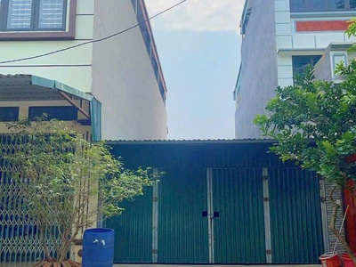 Bán đất học viên tài chính mới - dt83m2 - mt5,5 m- giá 12 tỷ - đường ô tô - kinh doanh 0