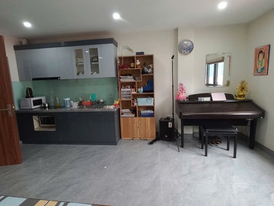 Cho thuê nhà tầng 5 - full đồ - thang máy - khu đào tấn, ba đình 0