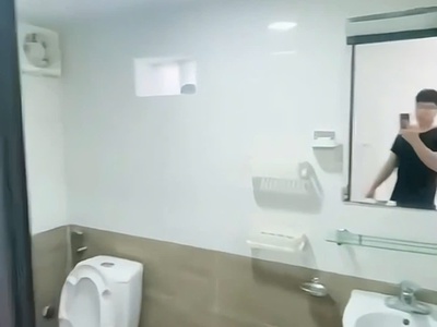 Mình pass phòng trọ có thể ở ngay hoặc đầu tháng 6 tại ngõ 402 ngách 76 mỹ đình 4