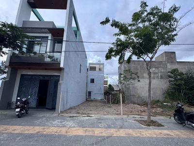 Bán lô đất mặt tiền đường hoàng hoa thám, p. long tâm, tp bà rịa 0