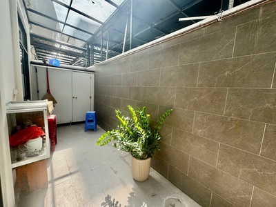 Cho thuê sàn tầng 1 70m2 giá 9.5tr tại Vinhomes Marina 2