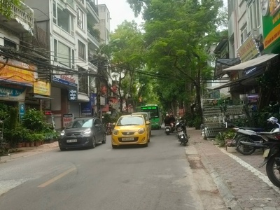 Bán nhà mặt phố hoàng hoa thám, vỉa hè rộng, kinh doanh đỉnh, 85m2 chỉ 26tỷ 1