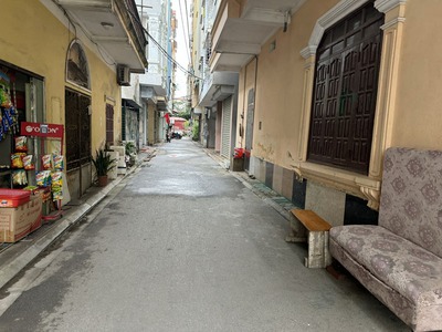 Căn góc 68,7m2 nhà 9 tầng, ĐH Nông Nghiệp. 40 phòng trọ, gần 800tr/năm, đầy đủ thang máy 1