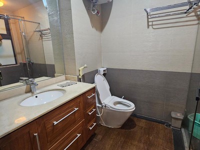 Siêu phẩm ngõ 61 lạc trung bán nhà 4 tầng long lanh phân lô ô tô dừng đỗ kinh doanh hai bà trưng 2