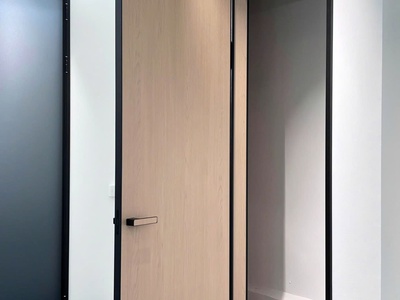 Cửa gỗ Carbon 4