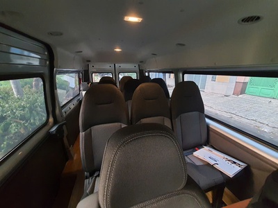 Cần bán xe Ford Transit đời 2024 0