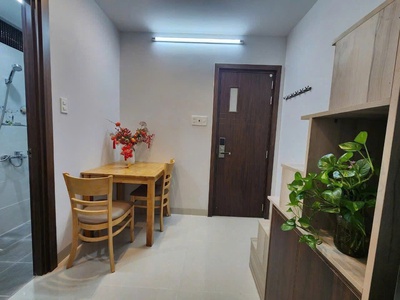 Cần bán gấp căn hộ dịch vụ gần vòng xoay Lê Đại Hành Quận 11 chỉ 13ty 5