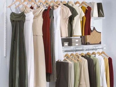 Bảng so sánh chi tiết giữa TỦ QUẦN ÁO GỖ và KỆ THANH RAY AMD, tập trung vào 4 tiêu chí: Chi phí Tá 8