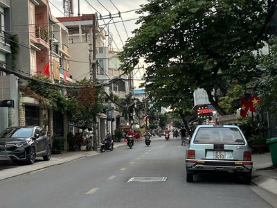 Bán nhà mtkd 111m2 ngang 4m nở hậu 6.3m đ.số 20 thông dương quảng hàm kd đa ngành 9 tỷ. 1