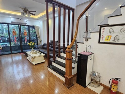 Mặt phố yên bình 50m , mt 5m, ô tô tránh, kinh doanh, 14 tỷ 2