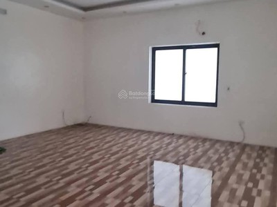 Chị e có xưởng công ty cần bán gấp khu công nghiệp- phú ngĩa- chương mỹ- hn 2