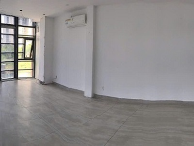 Chính chủ cho thuê mặt bằng văn phòng đẹp, rộng rãi tại đường cách mạng tháng 8, p12, quận 10. 0