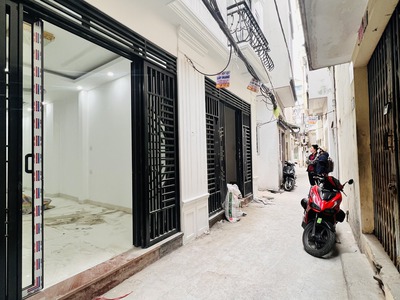 Giá cực tốt  trương định, hai bà trưng, nhà mới đẹp, hiện đại, xem là ưng luôn, dt 30m giá 5 tỷ 9 0