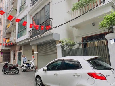 Phân lô trung kính   mạc thái tổ- thang máy-ôtô vào nhà   2 thoáng - 50m 7tầng 1