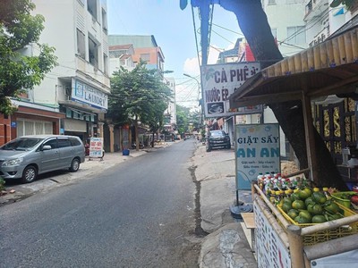 Bán nhà mặt tiền đường 8m có lề - dt 144m2 - ngang hiếm 8m - xây văn phòng, showroom, spa..  giá 22 1