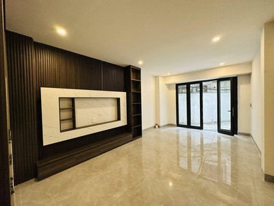 Bán nhà võng thị thang máy dân xây view  hồ tây 50m 7 tầng 14.8tỷ 2