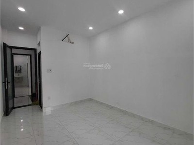  bán nhà mới q.10, sau hà đô, vị trí vip, 6.x tỷ 0