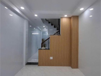  bán nhà mới q.10, sau hà đô, vị trí vip, 6.x tỷ 3