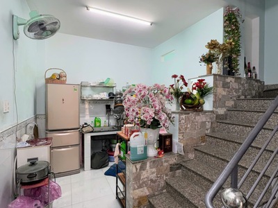 Mặt tiền vừa ở vừa kinh doanh, ngay gò xoài, nhà 3 tầng, 50m2, sổ đẹp pháp lý chuẩn giá nhỉnh 3 tỷ 1