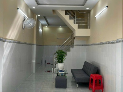 Hẻm xe tải thông - kề bên tân hoà đông - bình trị đông - ngay ngã tư 4 xã - 2 tầng - 33m2 - 2 phòng 0