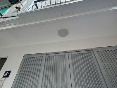 Cho thuê nhà mặt phố Lâm Du, sử dụng 3 tầng, tổng 80m2, vỉa hè rộng, an ninh tốt. 2