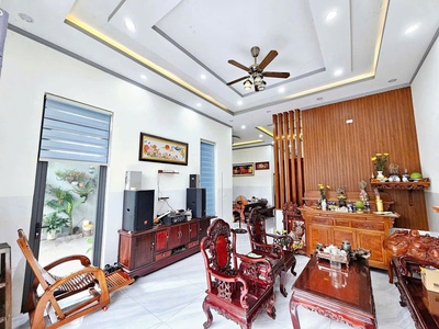 Bán biệt thự siêu sang, trung tâm p. trảng dài, đường nhựa 8m chỉ 5tỷ490 2