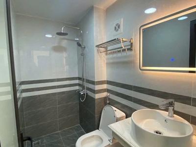 Cho thuê nhà nguyên căn ngõ 139 tam trinh, 4 tầng x 30m2, 3 ngủ kk, 12 triệu kd on, ở gđ 3