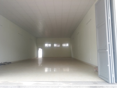 CHO THUÊ nhà mặt đường số 651 Nguyễn Văn Linh, ngang 8m, đoạn đẹp, phía sau là ngõ thông sang TLôi 1