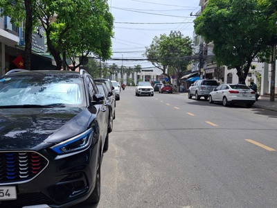Căn hộ dịch vụ 4 tầng   tt hải châu   giá chỉ hơn 7 tỷ, 8 phòng 0