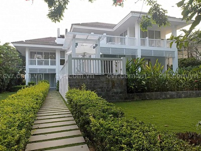 Bán villa 6 phòng ngủ tại premier village da nang resort 0