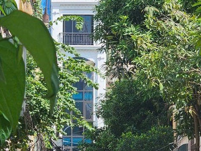 Cho thuê nhà 1 hầm 7 tầng, có tháng máy, 55m2- số 11 ngõ 6 mạc thái tổ, p.yên hòa, cầu giấy 1