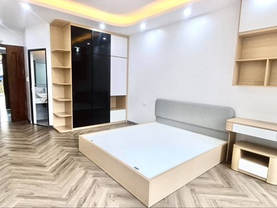 Mặt phố hoàng mai 7 tầng thang máy kinh doanh siêu đỉnh giá 19 tỷ mặt tiền 4m 2