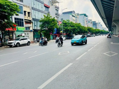 Mặt phố đại la vỉa hè 10m kinh doanh siêu đỉnh giá 35 tỷ mặt tiền 4m 1