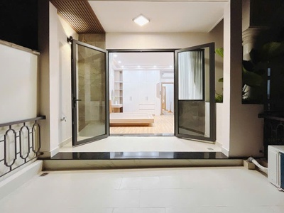 Bán nhà mới đẹp - phú thuận q7, full nội thất hẻm kinh doanh - ô tô tránh - đậu trong nhà thoải mái 1