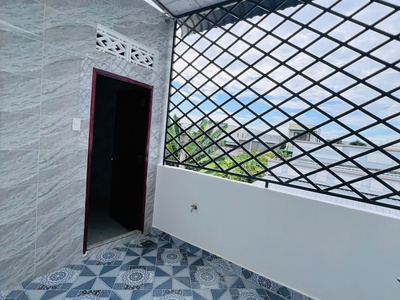 Bán nhà 1 trệt 1 lầu sổ hoàn công nhà vừa mới hoàn thiện giá 950 triệu 2