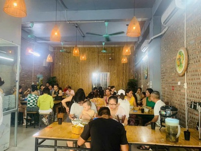 Chính chủ cần sang nhượng quán bánh đa cá rô tại geleximco - dương nội - hà đông 1