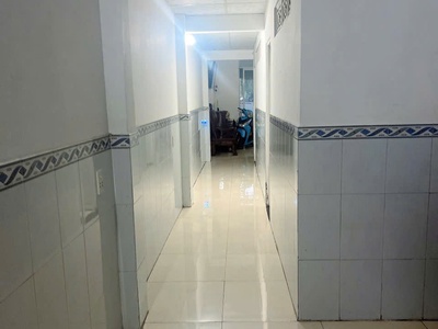 Bán nhà đối diện chợ,kinh doanh buôn bán tốt,gần chiêu liêu,giá đầu tư 3
