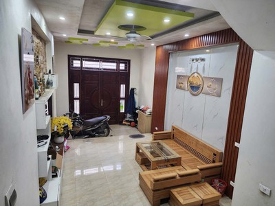 Cho thuê nhà nguyên căn ngõ 110 Nguyễn hoàng tôn, Xuân la, Tây hồ 0