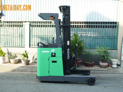 Xe nâng điện đứng lái giá chỉ 1   tiểu học 2