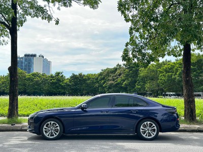 Bán xe Vinfast Lux A2.0 Turbo 2022, màu xanh. 2