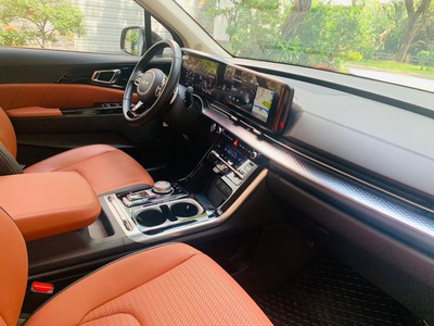 Bán xe Kia Carnival 3.5G Signature 2023, màu đen. 7