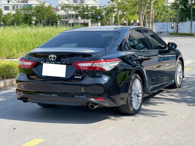 Bán xe Toyota Camry 2.5Q 2021, màu đen. 3