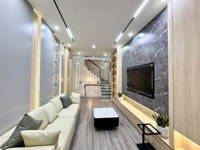 Bán nhà phố lò đúc 0