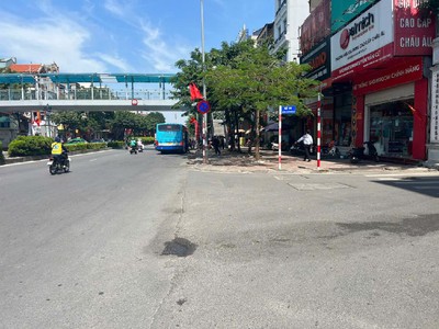 Bán Nhà Mới Lô Góc Nguyễn Văn Cừ, Gia Thụy   Ngõ Rộng, Gần Ô Tô   Ở Ngay. Giá 8.5 tỷ 5