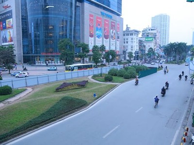 Hiếm  nhà mặt phố nguyễn chí thanh 40m , mặt tiền 4,5m, ô tô, kinh doanh 15 tỷ 1