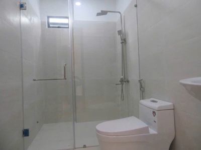 Bán nhà 3 tầng mặt tiền đường a1 vcn phước long -     giá bán 11.5 tỷ 4