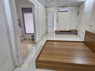 Bán nhà c4 ở việt hưng long biên cách 1 nhà ra mặt đường oto tránh diện tích 35m, 4 tỷ 9 3